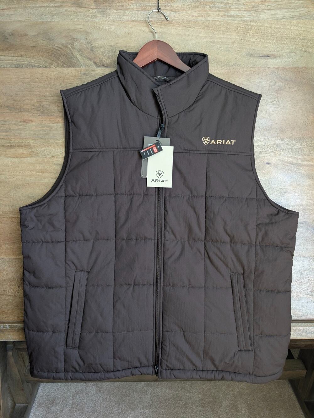 NWT Ariat Crius Insulated Vest Men 2XL Chocolate Brown Lightweight Warmth Zip Up